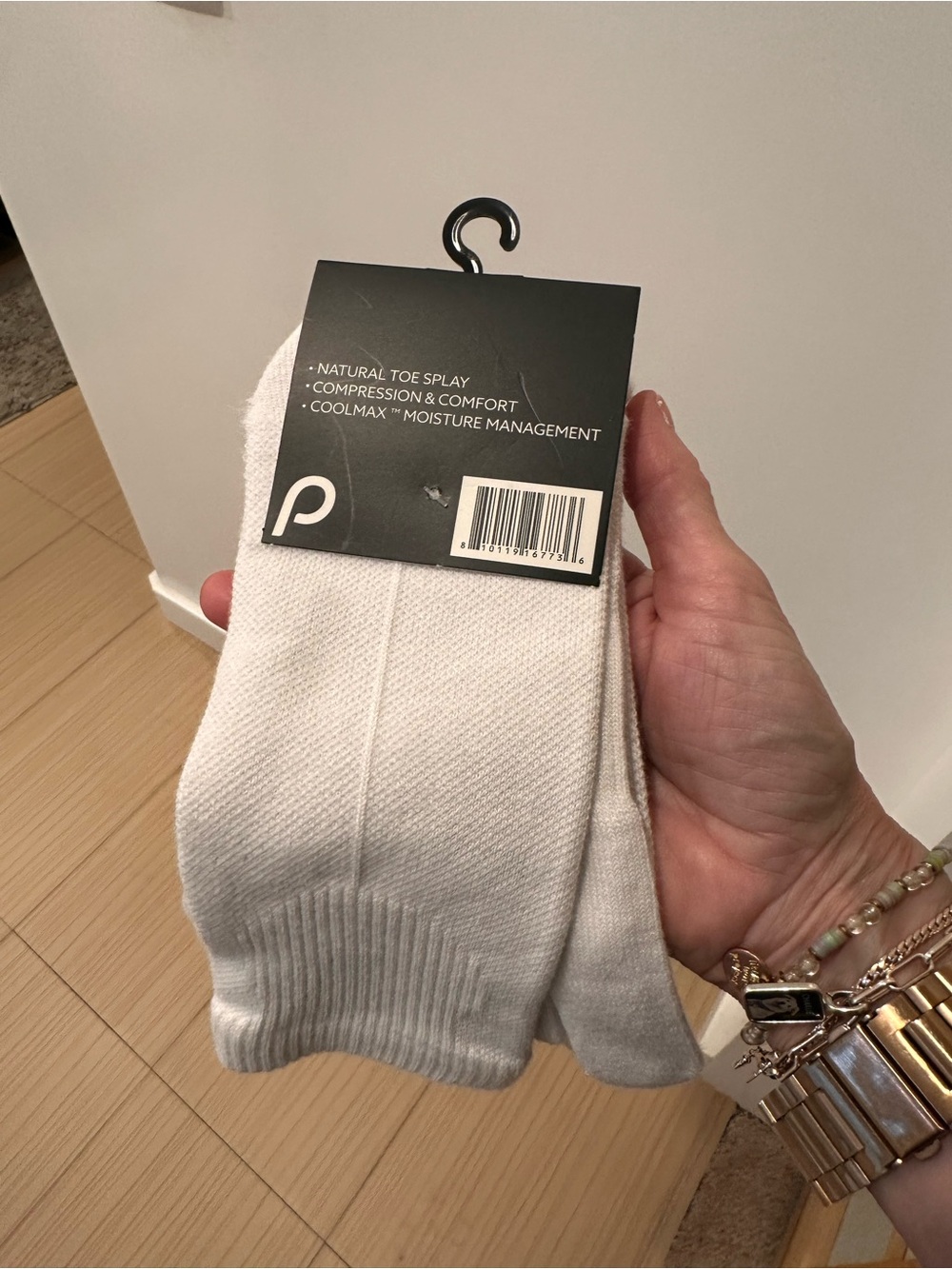 Women’s Peluva White Ultra Move Crew Socks - Size S - Picture 2 of 3
